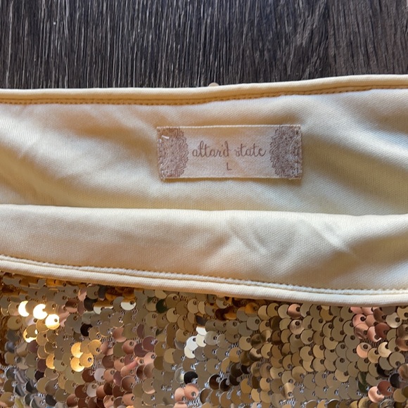 Altar’d State Gold Sequins Mini-Skirt - Picture 3 of 6